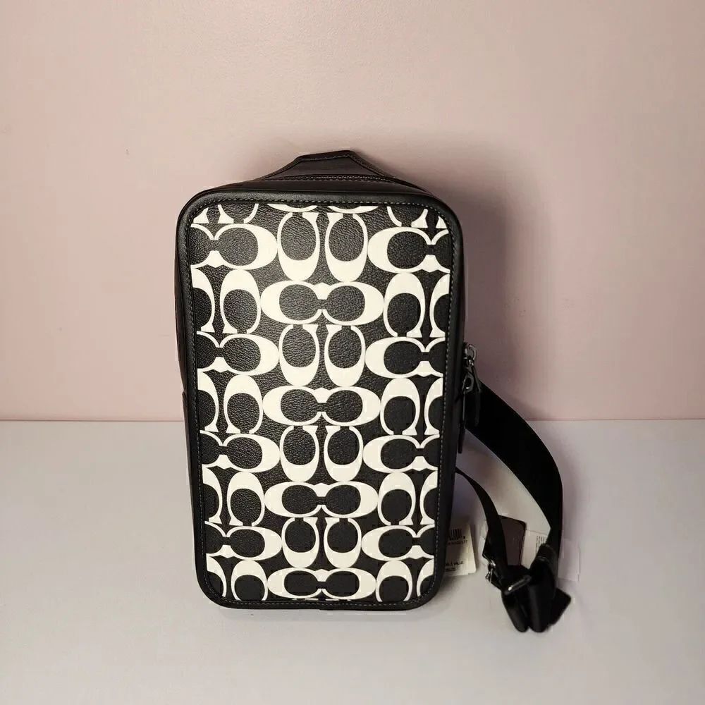 NWT Coach CP071 Sullivan Pack in Signature Canvas & Leather Black/Chalk